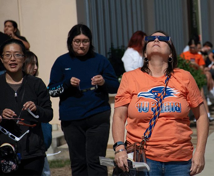 Students to enjoy up-close view of eclipse at <a href='http://i.ngskmc-eis.net/'>在线博彩</a> Main Campus